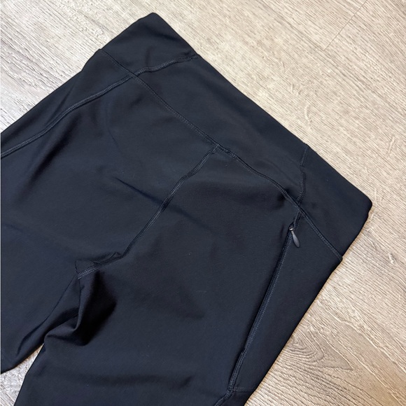 •UNDER ARMOUR• COMPRESSION LEGGINGS - Picture 5 of 5